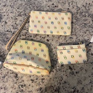 Three piece set.. has been sitting for years- yellow tint to it